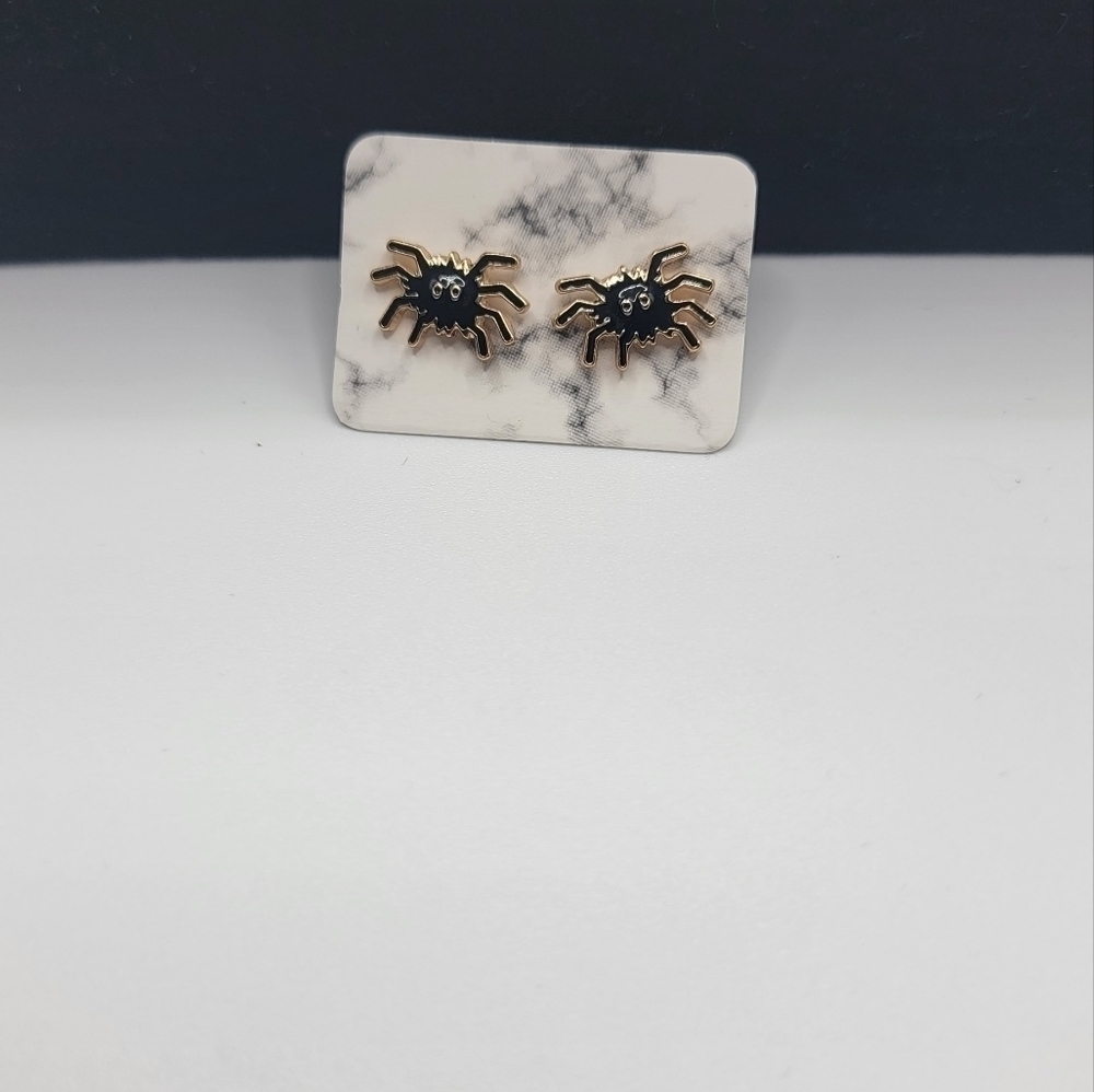 New Spider Stud Earrings